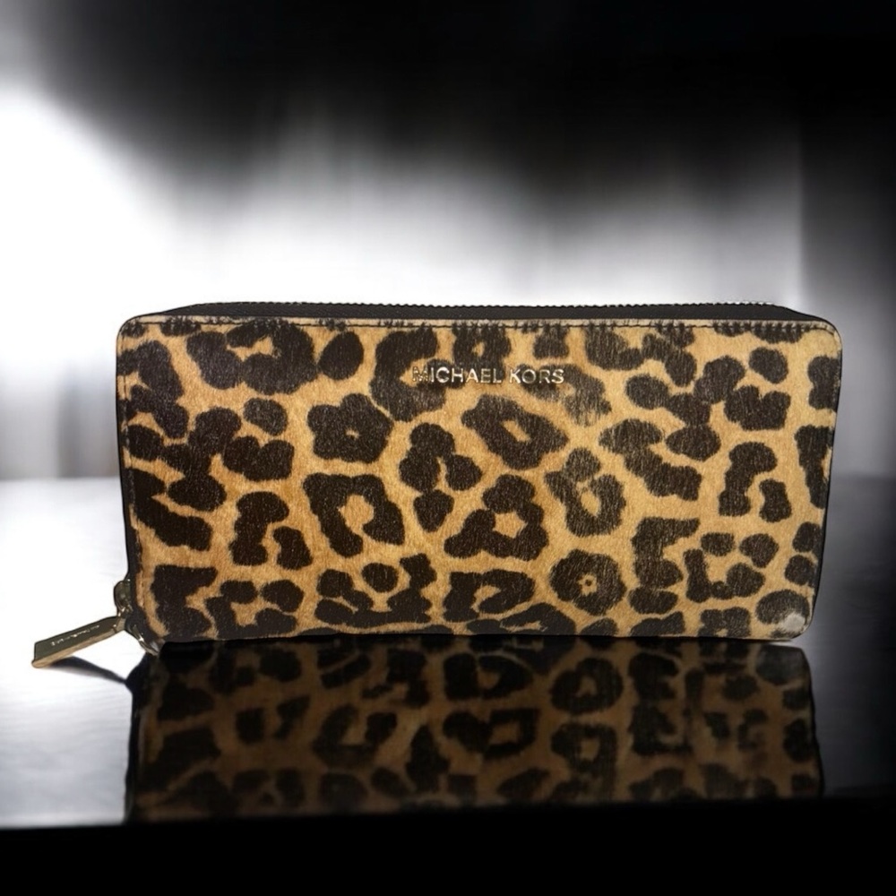 MICHAEL KORS Leopard Print Calf Hair Continental Wallet EUC